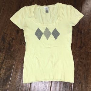 Urban Behavior pale yellow top size M